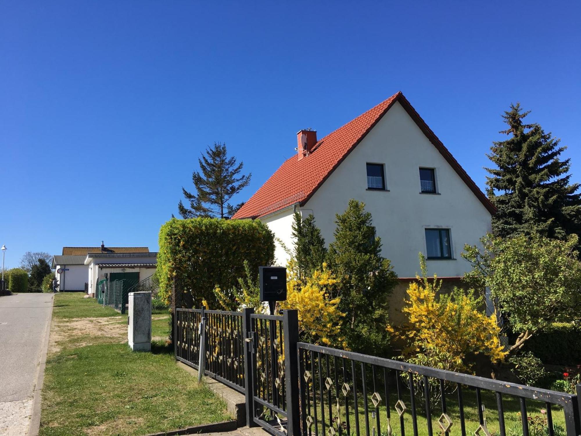 Ferienwohnung Chihuahua Thiessow Bagian luar foto