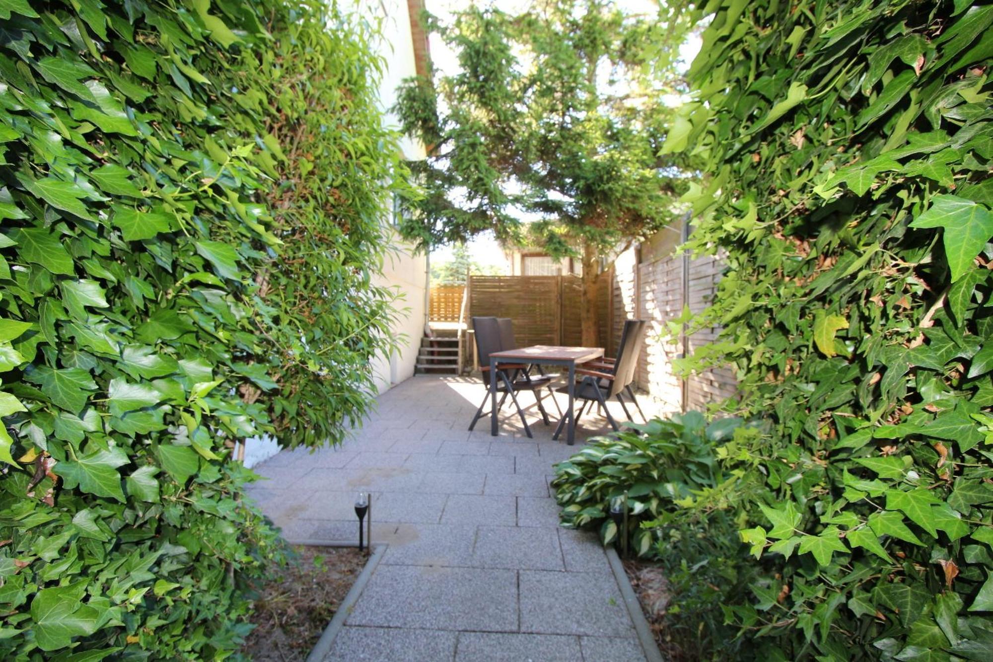 Ferienwohnung Chihuahua Thiessow Bagian luar foto
