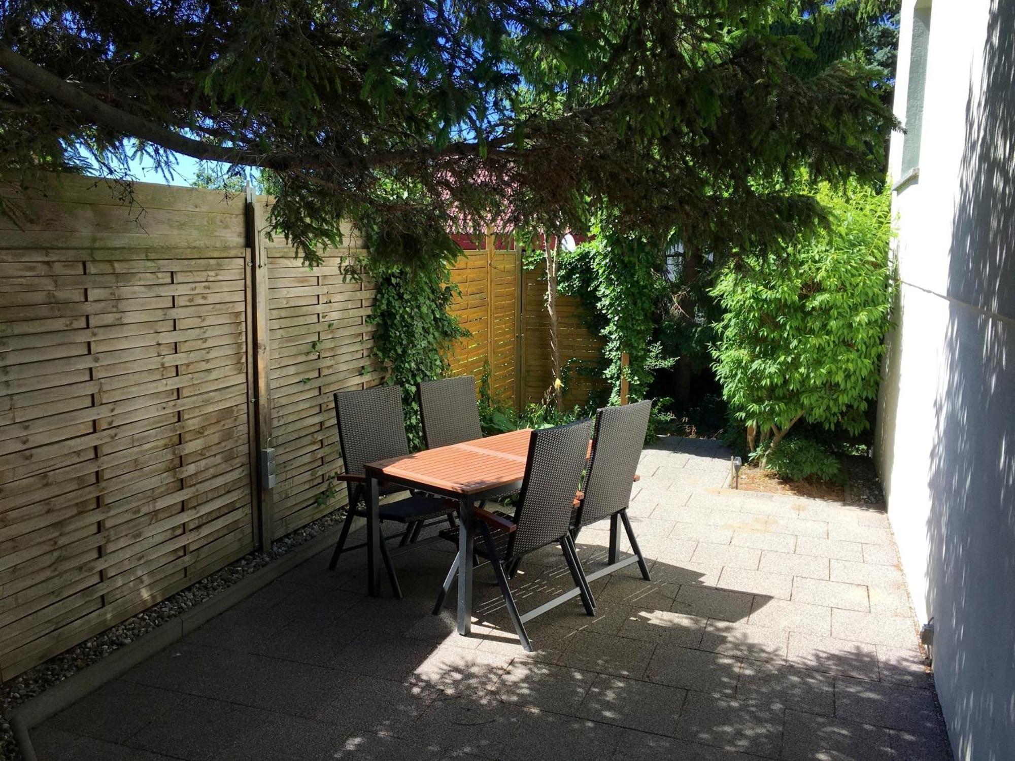 Ferienwohnung Chihuahua Thiessow Bagian luar foto